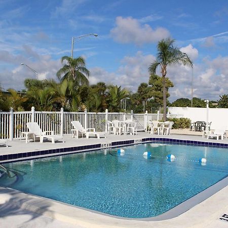 Sunshine Inn & Suites Venice, Florida Venice Gardens Eksteriør billede
