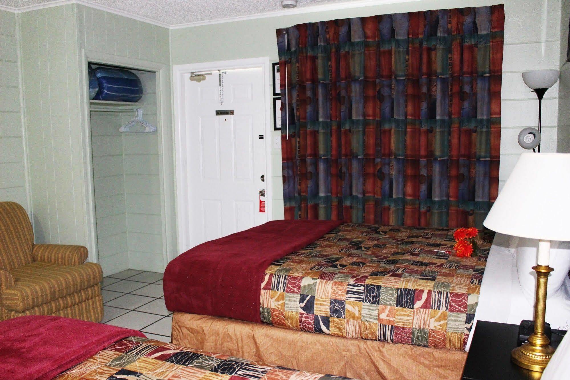 Sunshine Inn & Suites Venice, Florida Venice Gardens Eksteriør billede